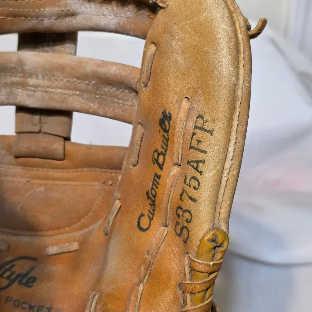 Diamond Master Steer Hide Professional Model Custom Built Baseball Glove S375AFR